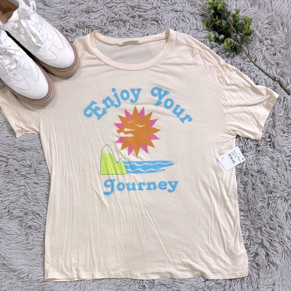 NWT Wst Cst tan graphic “Enjoy Your Journey” graphic tee size M